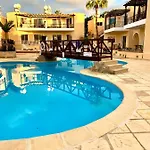 Sirena Cypria Sunset 15 דירה